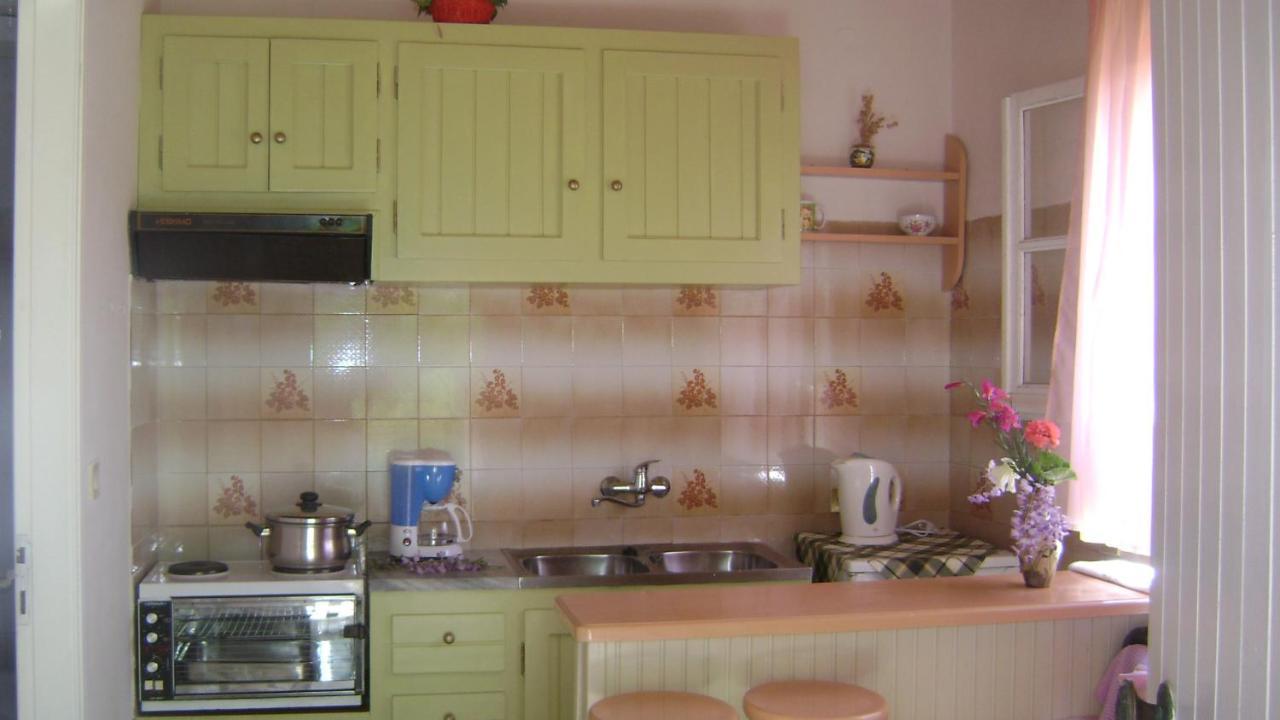 Errika Apartment Ипсос Екстериор снимка