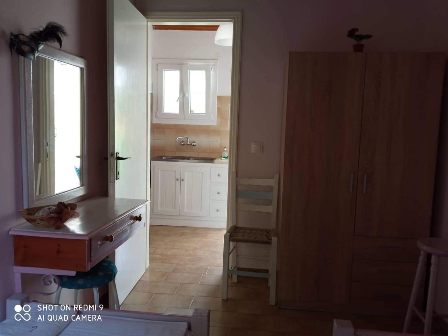 Errika Apartment Ипсос Екстериор снимка