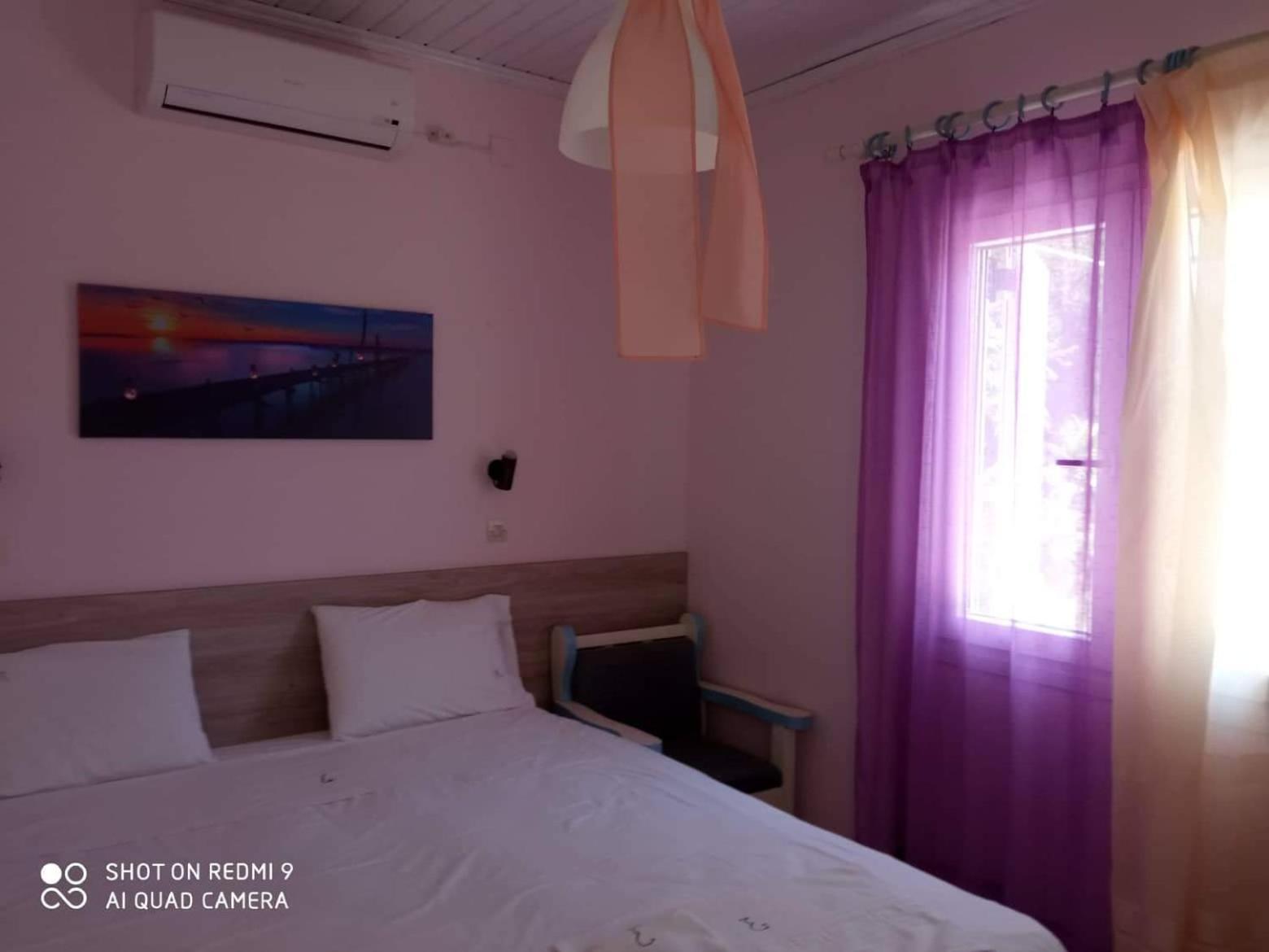 Errika Apartment Ипсос Екстериор снимка