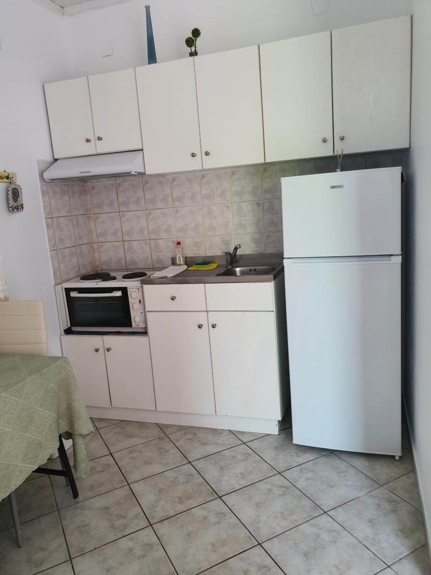 Errika Apartment Ипсос Екстериор снимка