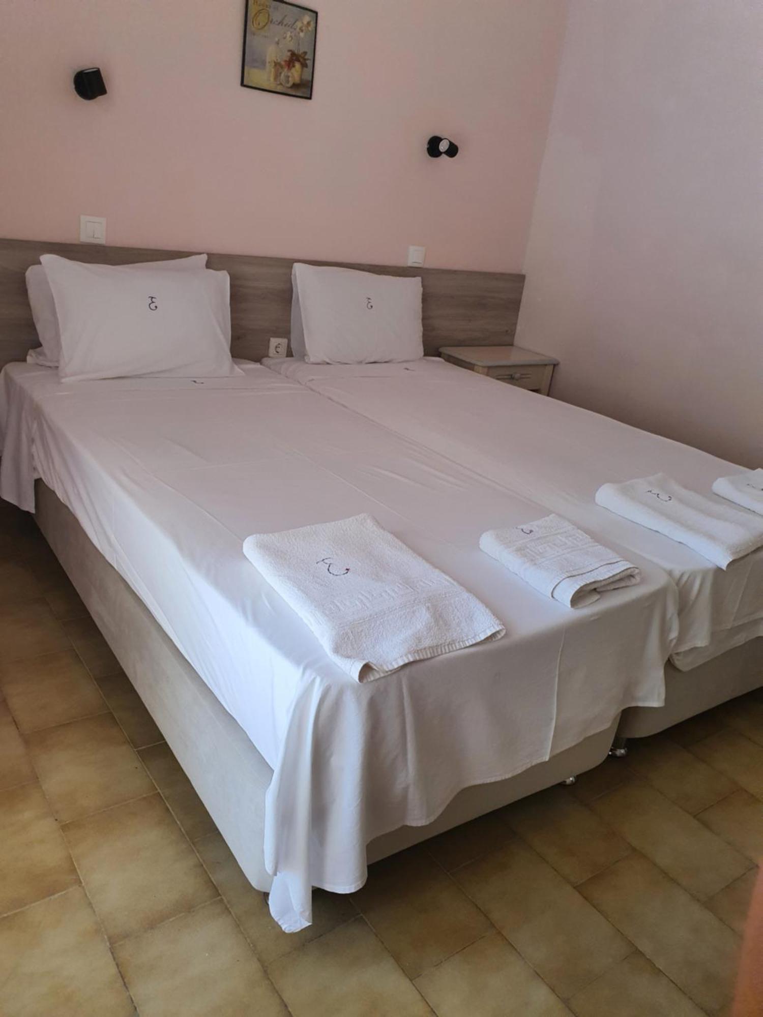 Errika Apartment Ипсос Екстериор снимка
